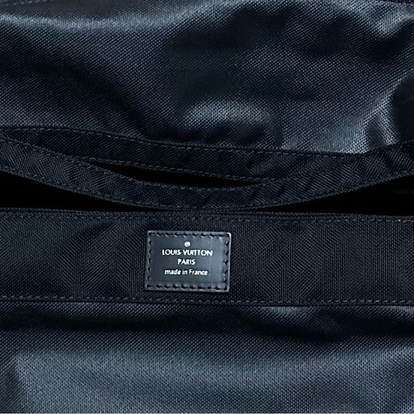 Louis Vuitton Horizon 50 Cover - Picture 9 of 15